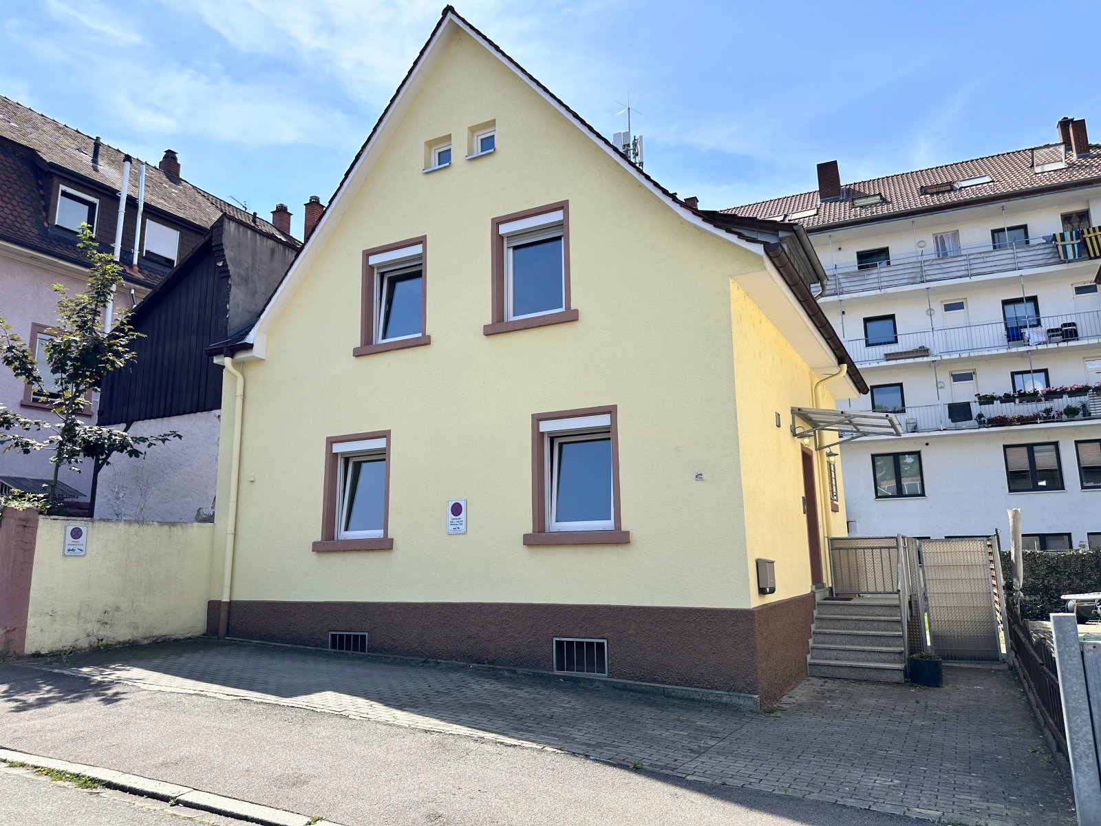 Charmantes Einfamilienhaus mit Garten – sofort bezugsbereit Charmantes Einfamilienhaus mit Garten – sofort bezugsbereit