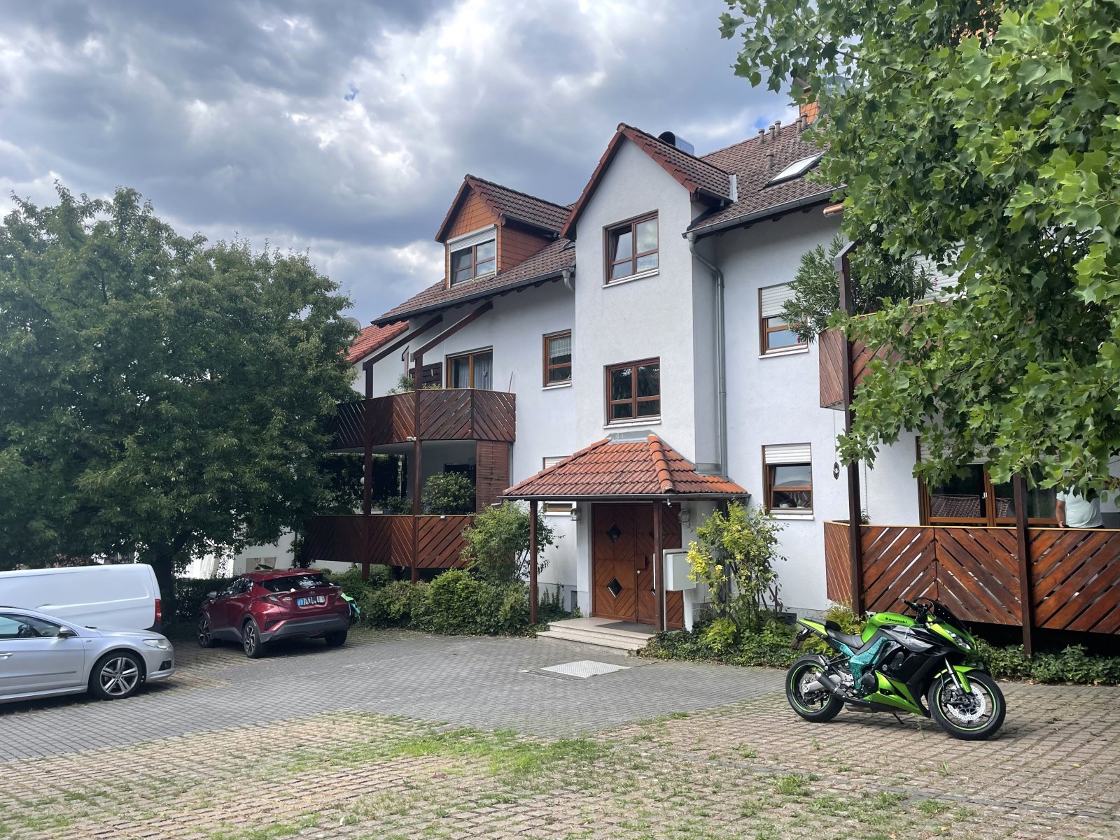 Ihr neues Zuhause: 3-Zimmer-Dachgeschosswohnung mit Kamin und Balkon Ihr neues Zuhause: 3-Zimmer-Dachgeschosswohnung mit Kamin und Balkon