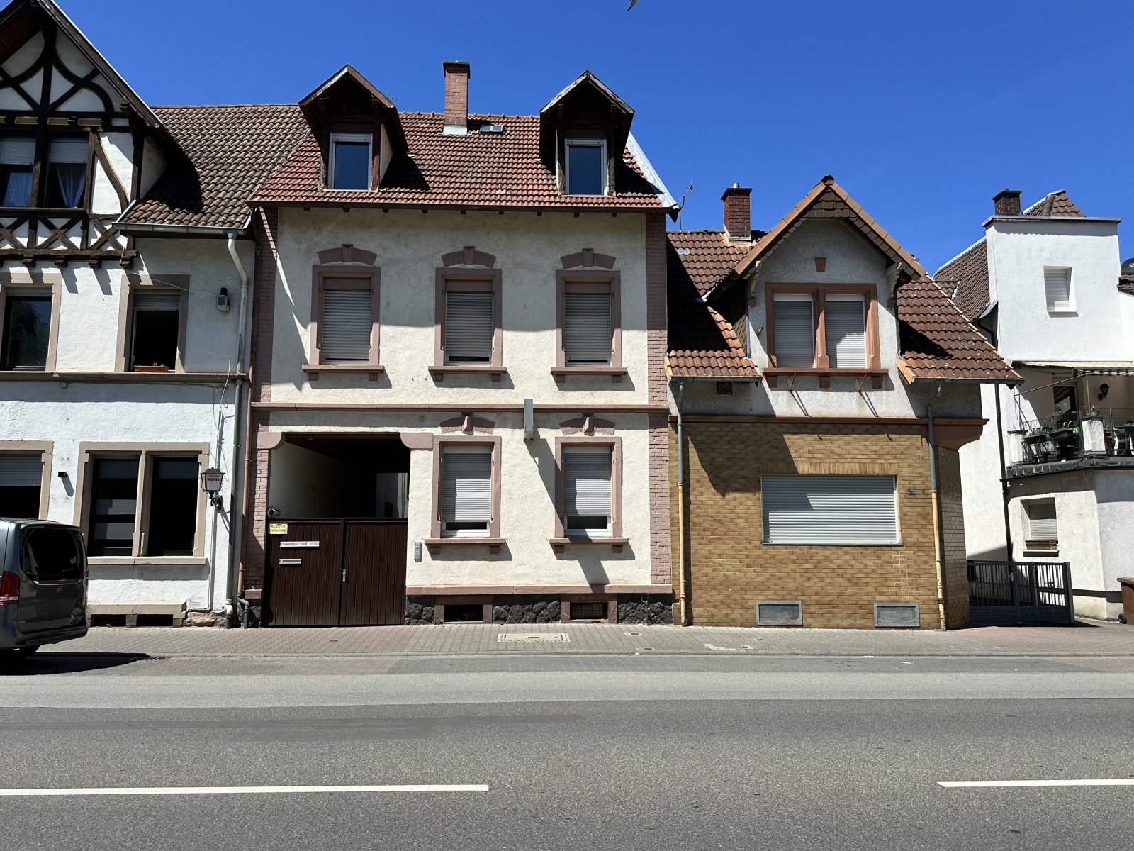 Mitten in der Stadt: Wohn- und Geschäftshaus mit Wohnung - Büro - Werkstatt / Scheune Mitten in der Stadt: Wohn- und Geschäftshaus mit Wohnung - Büro - Werkstatt / Scheune